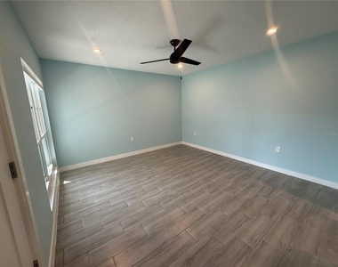 171 Medallion Boulevard - Photo Thumbnail 12