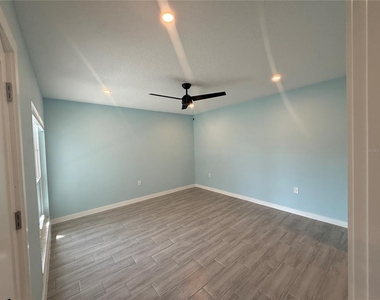171 Medallion Boulevard - Photo Thumbnail 10