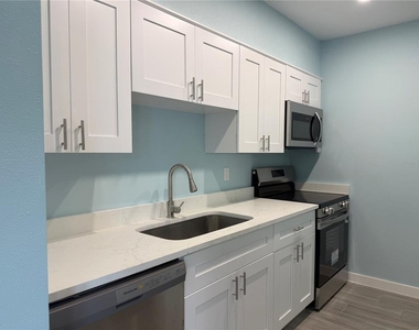 171 Medallion Boulevard - Photo Thumbnail 19