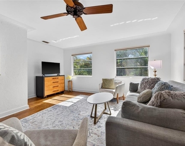 6113 10th Avenue S - Photo Thumbnail 5
