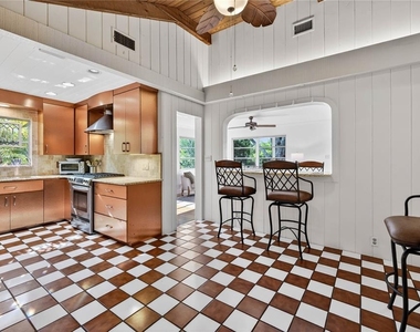 6113 10th Avenue S - Photo Thumbnail 9