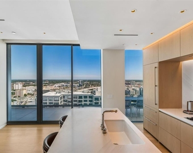 1000 Water Street - Photo Thumbnail 22