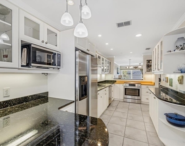 413 S Bayshore Boulevard - Photo Thumbnail 6