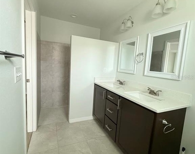6823 Sw 129th Street - Photo Thumbnail 6