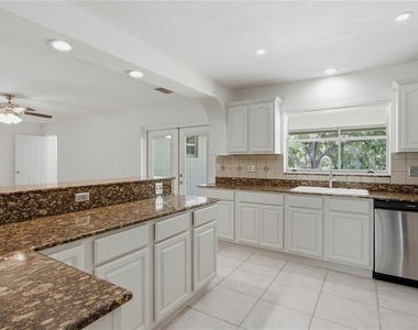 2028 Sussex Road - Photo Thumbnail 6