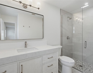 2028 Sussex Road - Photo Thumbnail 13