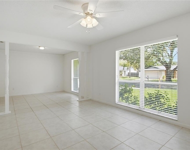 2028 Sussex Road - Photo Thumbnail 4