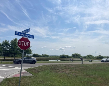 208 Missouri Avenue - Photo Thumbnail 17