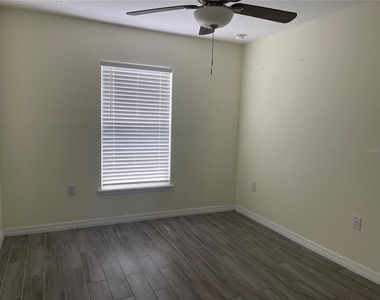 208 Missouri Avenue - Photo Thumbnail 10