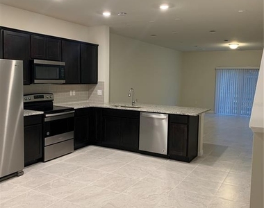 2567 Buena View Road - Photo Thumbnail 1
