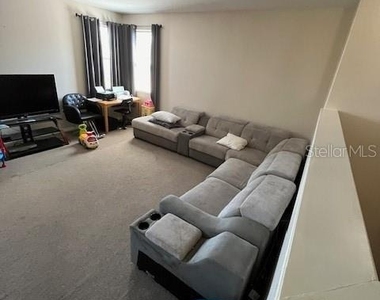 806 Lost Grove Circle - Photo Thumbnail 13