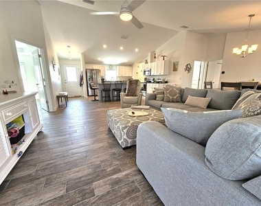 7436 Michael Street - Photo Thumbnail 12
