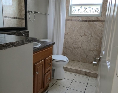727 Michigan Court - Photo Thumbnail 6