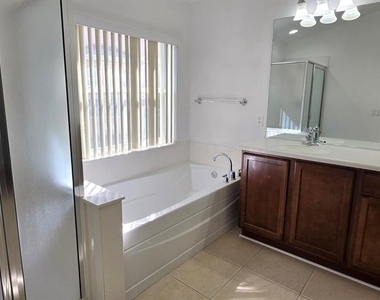 4170 Sw 47th Court - Photo Thumbnail 16