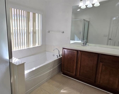 4170 Sw 47th Court - Photo Thumbnail 15