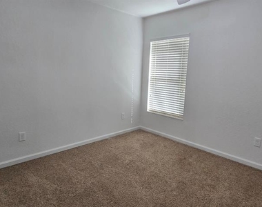 4170 Sw 47th Court - Photo Thumbnail 10