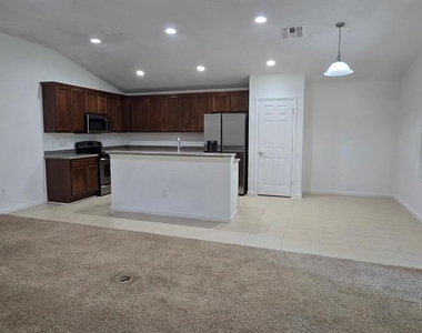 4170 Sw 47th Court - Photo Thumbnail 4