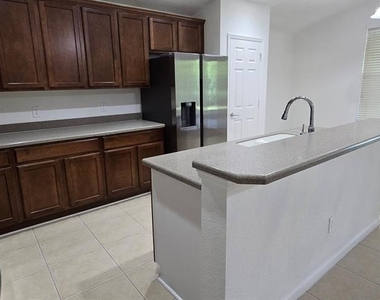 4170 Sw 47th Court - Photo Thumbnail 5