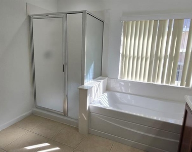 4170 Sw 47th Court - Photo Thumbnail 17