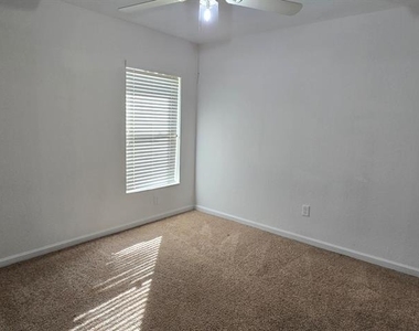 4170 Sw 47th Court - Photo Thumbnail 12