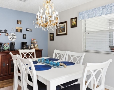 296 Emmalee Place - Photo Thumbnail 5