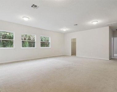 660 Fanning Drive - Photo Thumbnail 18