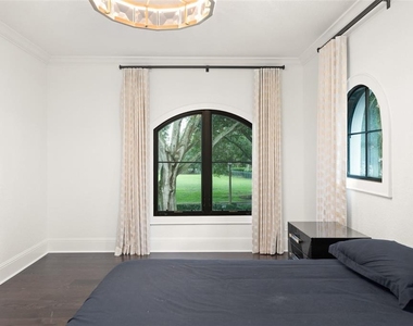 5243 Isleworth Country Club Drive - Photo Thumbnail 45