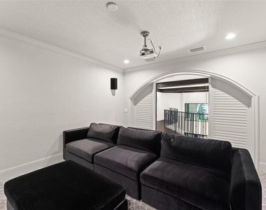 5243 Isleworth Country Club Drive - Photo Thumbnail 38