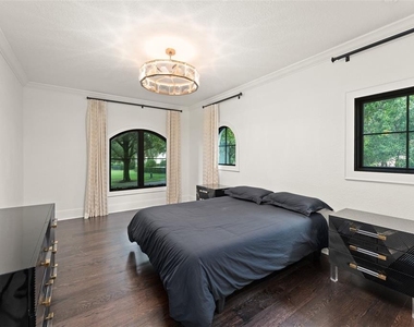 5243 Isleworth Country Club Drive - Photo Thumbnail 44