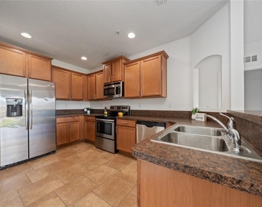 2148 Betsy Ross Lane - Photo Thumbnail 12