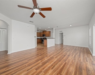 2148 Betsy Ross Lane - Photo Thumbnail 7