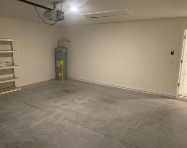 3234 Evenmore Way - Photo Thumbnail 27