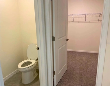 3234 Evenmore Way - Photo Thumbnail 25