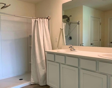 3234 Evenmore Way - Photo Thumbnail 23