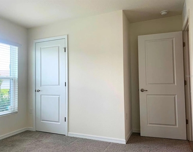 3234 Evenmore Way - Photo Thumbnail 6