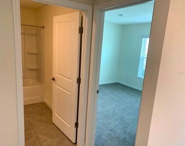 3234 Evenmore Way - Photo Thumbnail 9