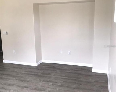 2504 Amati Drive - Photo Thumbnail 17