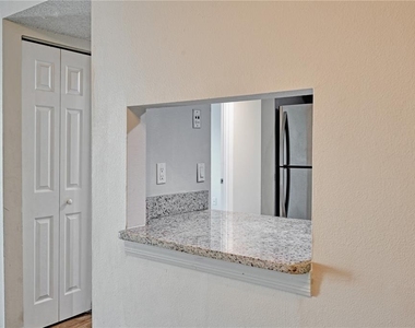 3282 S Semoran Boulevard - Photo Thumbnail 7