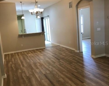 6344 Lake Smith Circle - Photo Thumbnail 3
