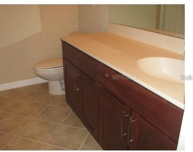 6344 Lake Smith Circle - Photo Thumbnail 7