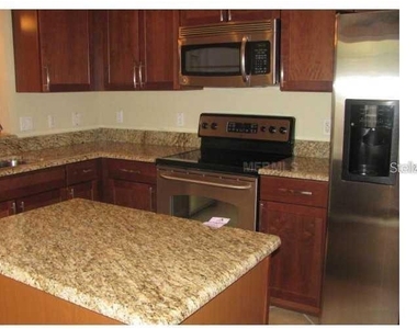 6344 Lake Smith Circle - Photo Thumbnail 10