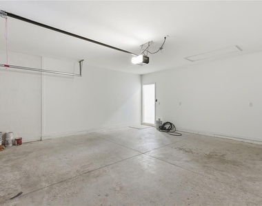 1433 Princess Tree Court - Photo Thumbnail 32