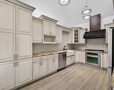 1330 Cherry Street Ne - Photo Thumbnail 12