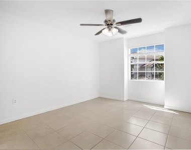 13815 Fairway Island Drive - Photo Thumbnail 11