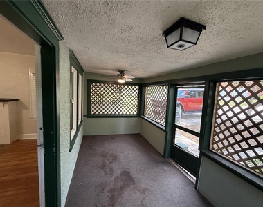 534 W Osceola Street - Photo Thumbnail 5