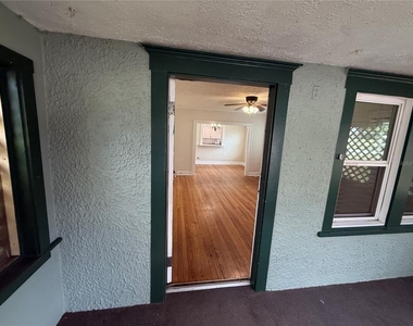 534 W Osceola Street - Photo Thumbnail 6