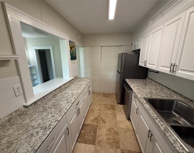 534 W Osceola Street - Photo Thumbnail 9