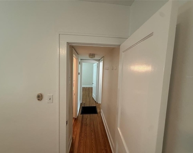 534 W Osceola Street - Photo Thumbnail 11