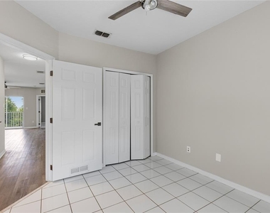 522 Villa Del Sol Circle - Photo Thumbnail 8
