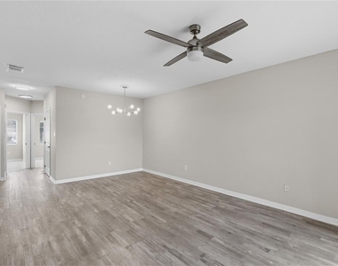 522 Villa Del Sol Circle - Photo Thumbnail 6